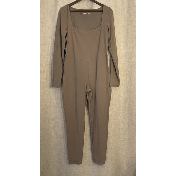 Aritzia Pants - Aritzia TNAction Women's Sculpting Butter Enclave Taupe Jumpsuit Large NWT